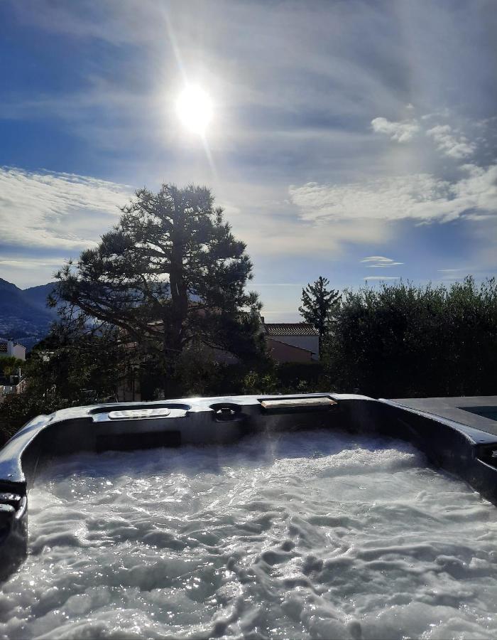 Studio Port Pin Vue Mer, Jacuzzi, Hammam, Parking Prives Cassis Bagian luar foto